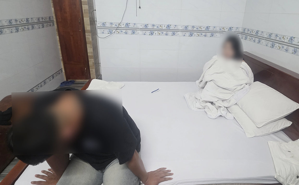 Khởi tố, tạm giam quản lý và nhân viên nhà nghỉ chứa mại dâm