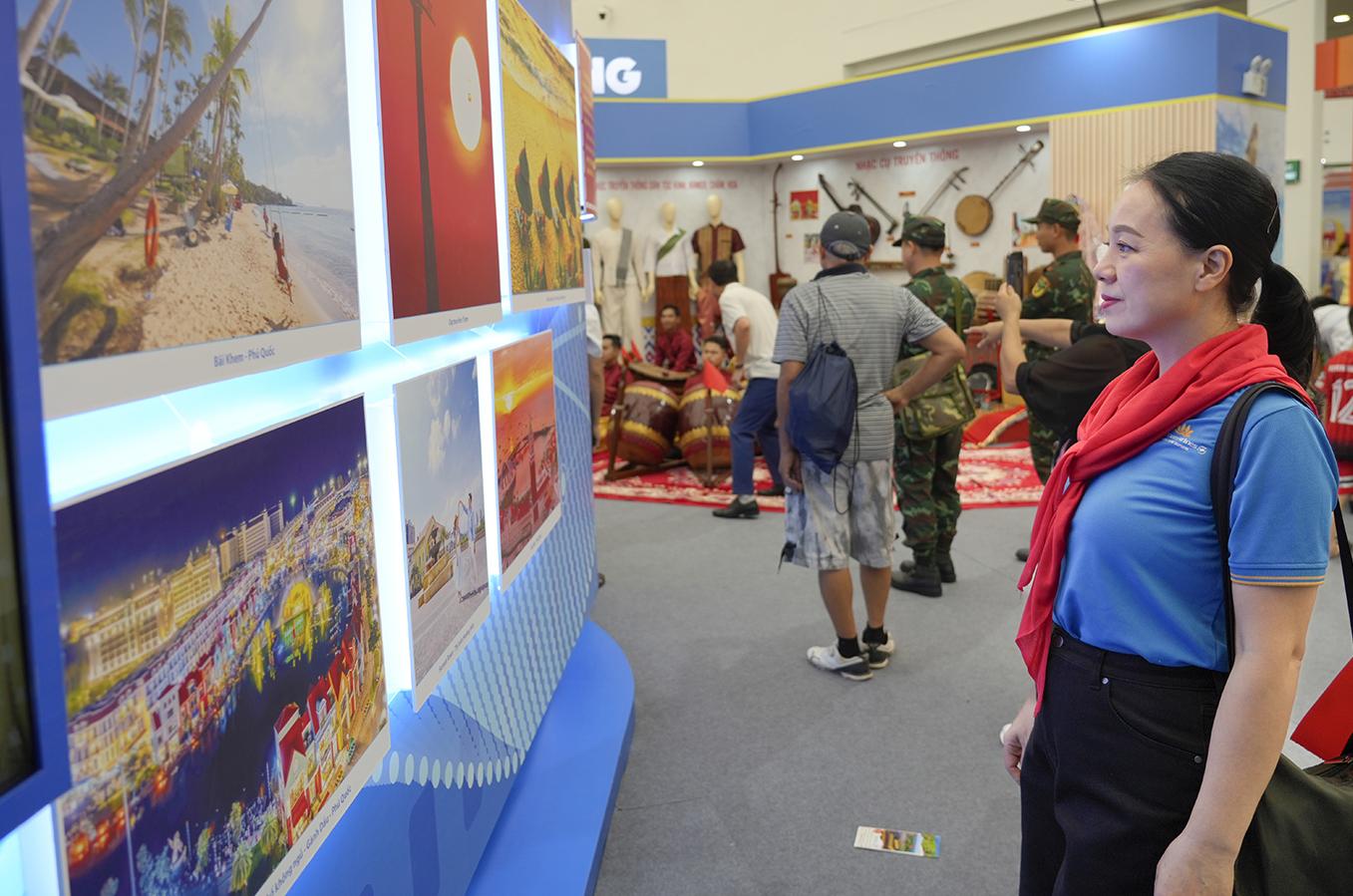 APEC 2027 giữa lòng triển lãm 80 năm thành tựu đất nước