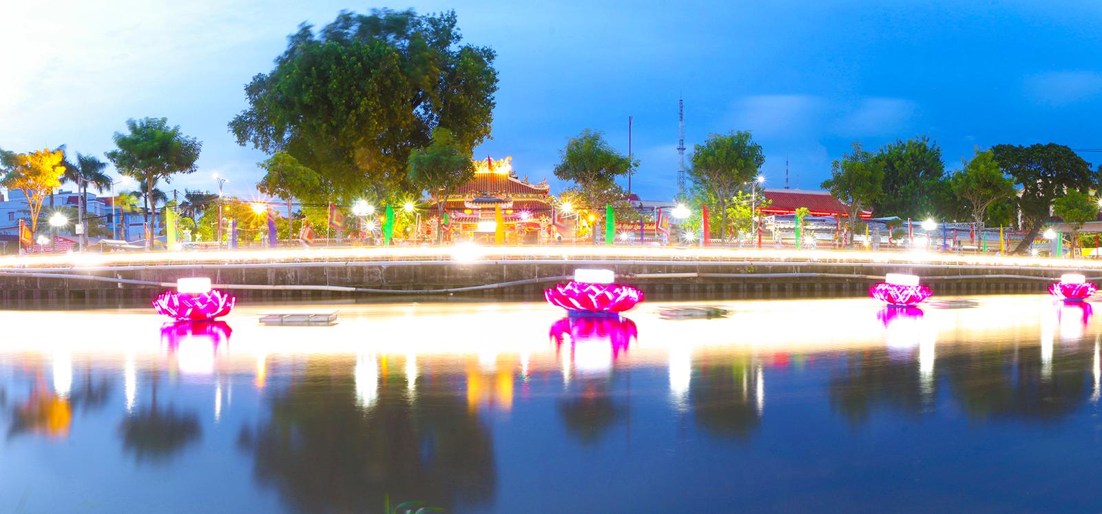 Rạch Giá lung linh về đêm