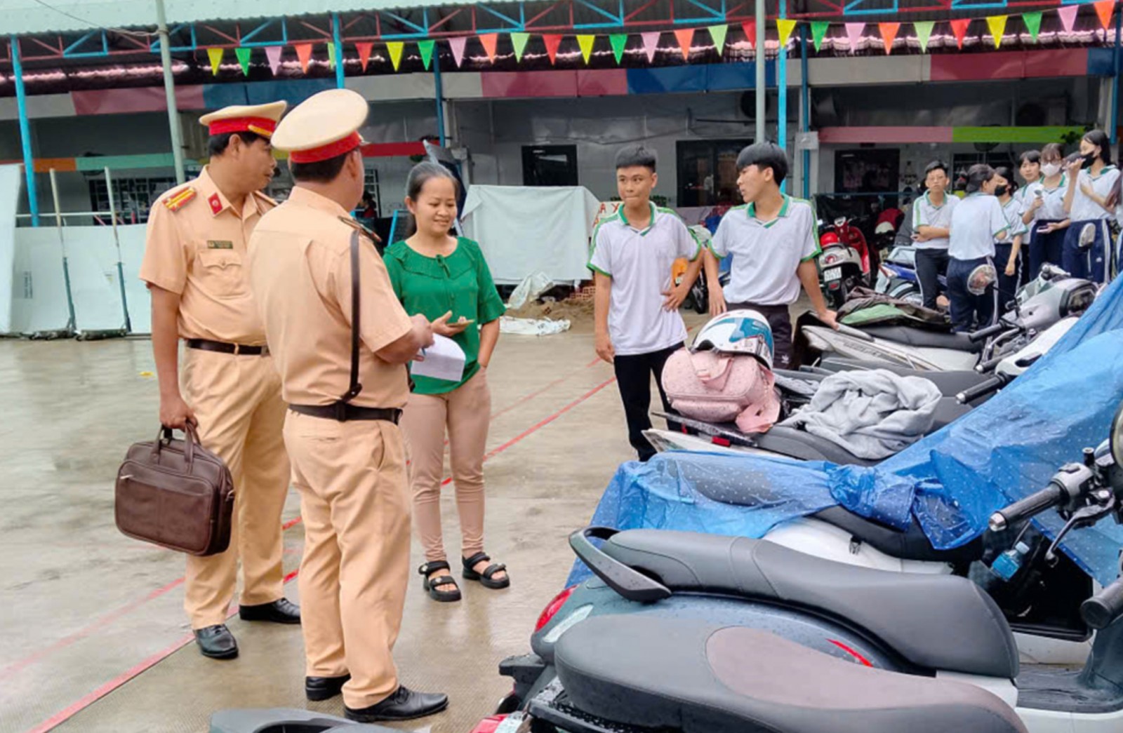 Đảm bảo trật tự, an toàn giao thông trong học sinh