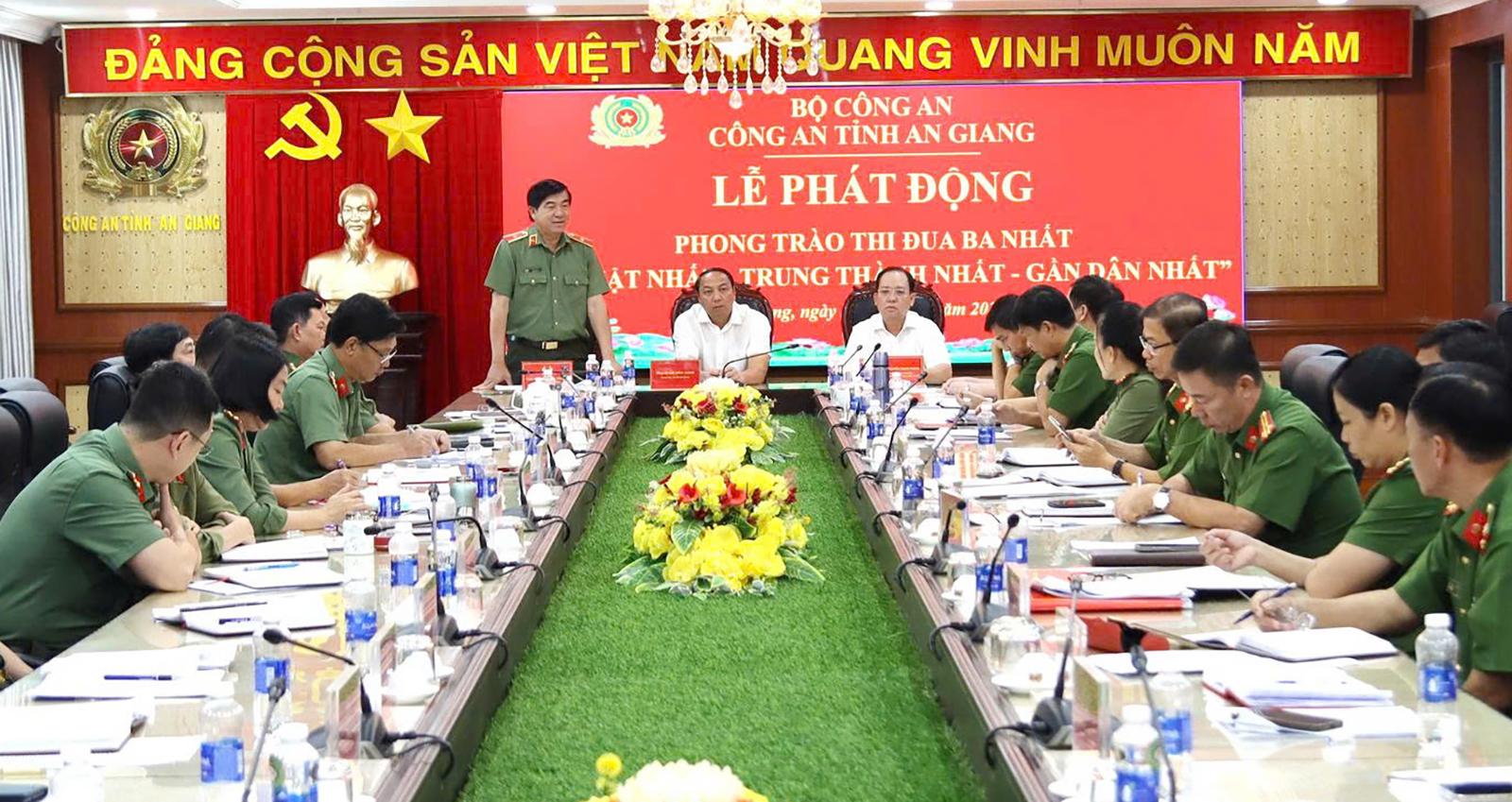 Thi đua “Ba nhất” để xây dựng lực lượng công an vững mạnh