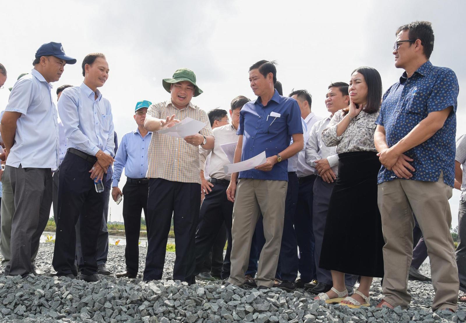 Khảo sát tiến độ thực hiện các dự án trên địa bàn xã Vĩnh Phong