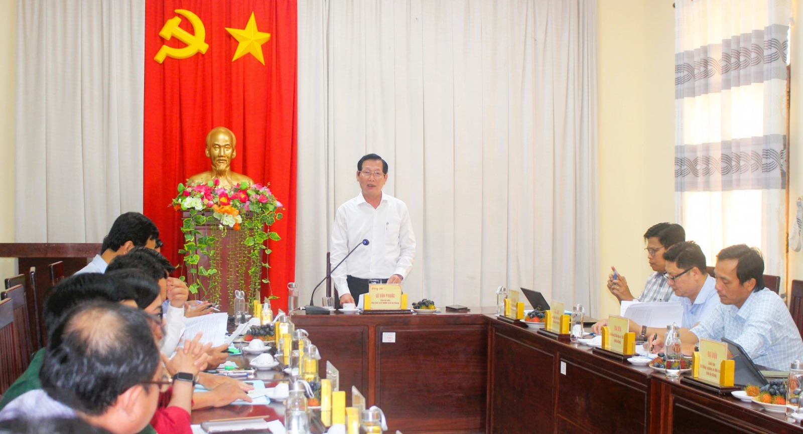 Phó Chủ tịch UBND tỉnh An Giang Lê Văn Phước phát biểu kết luận buổi làm việc.