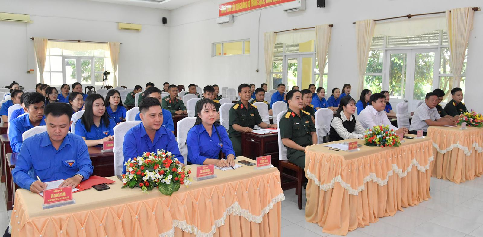 Ban Chỉ huy phòng thủ khu vực 6 - Ngọc Chúc ký kết nghĩa với tổ chức Đoàn địa bàn đóng quân