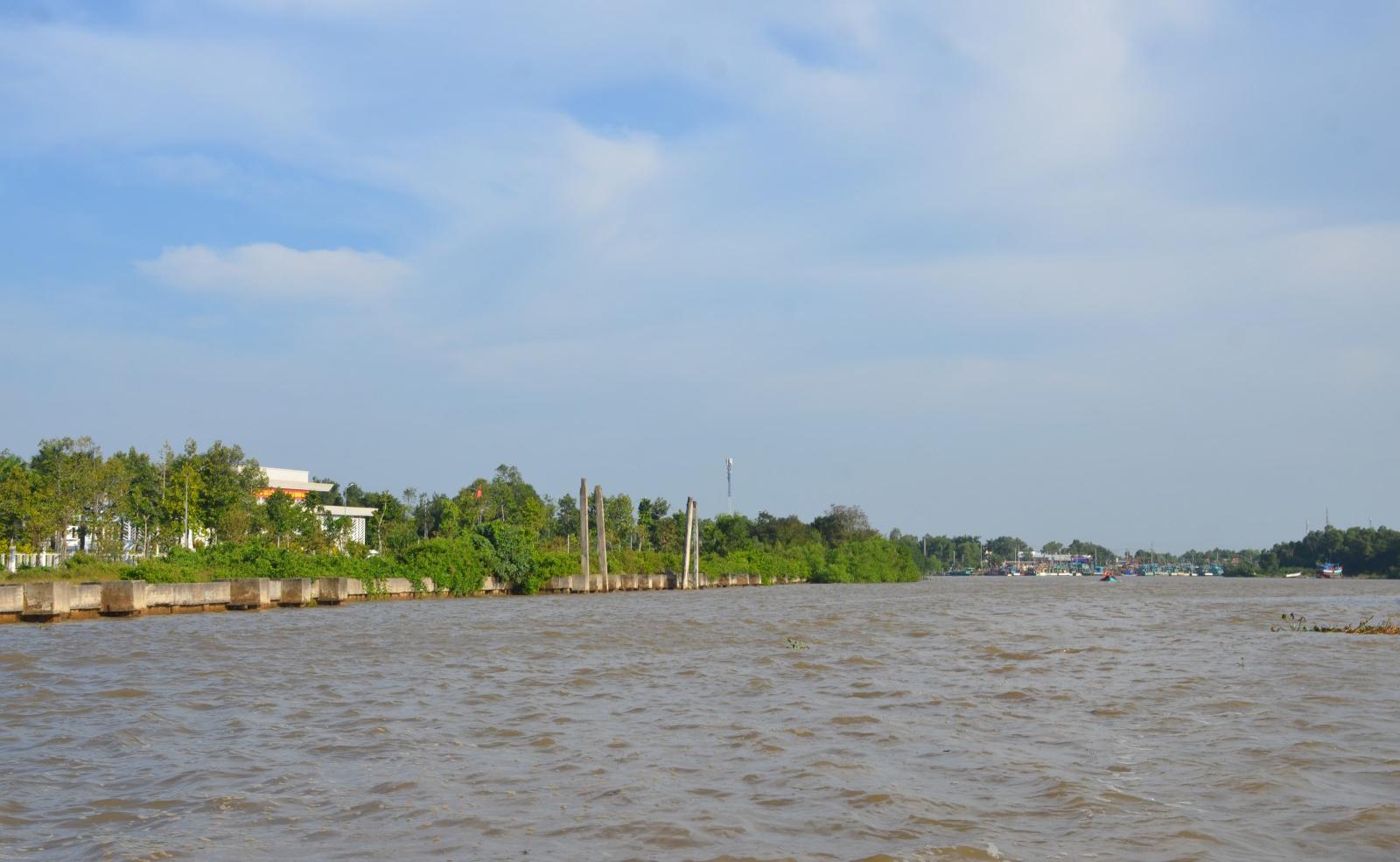 Chủ tịch UBND tỉnh An Giang kiểm tra tiến độ thi công các công trình, dự án trên địa bàn phường Hà Tiên