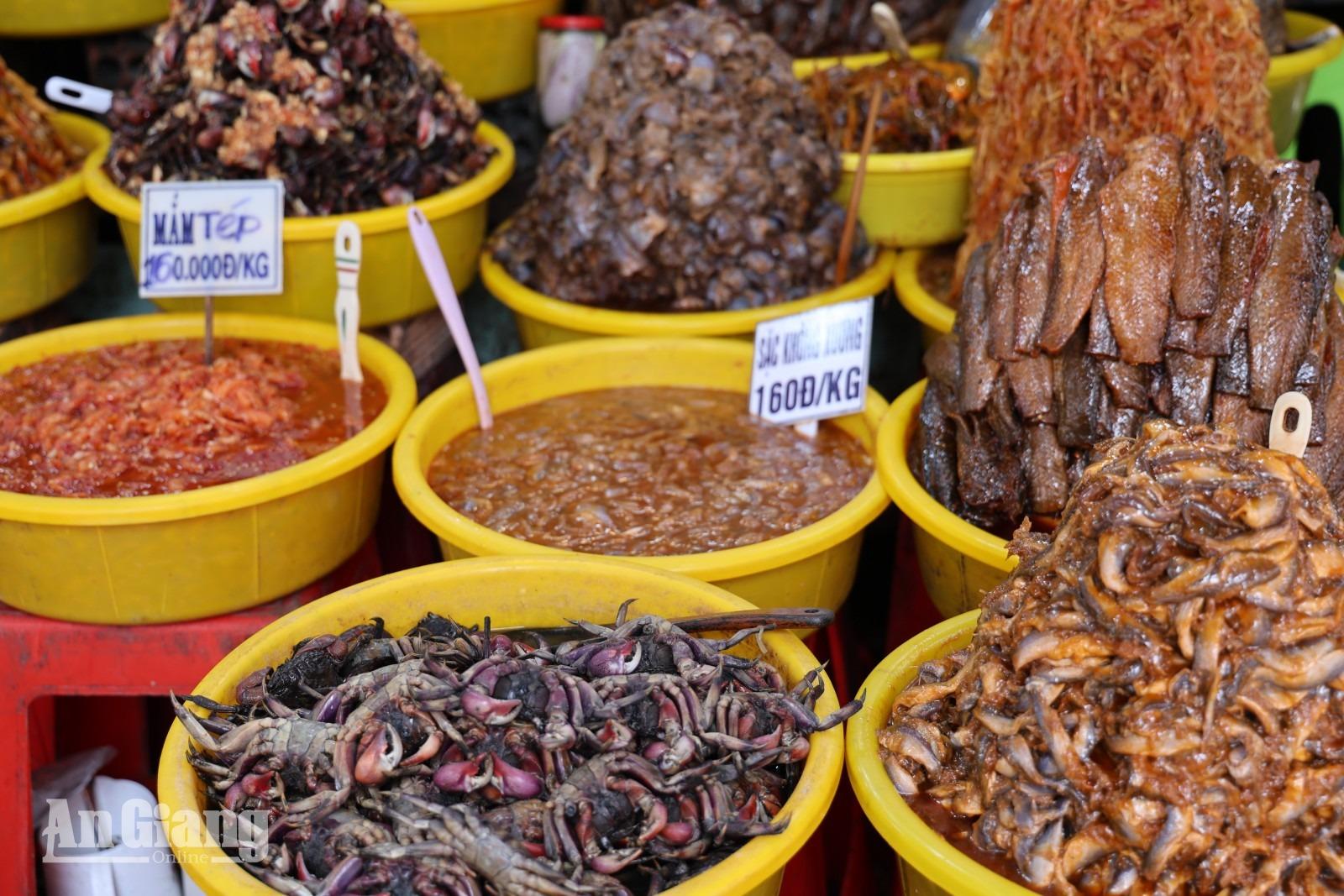 Ghé “vương quốc mắm” Châu Đốc