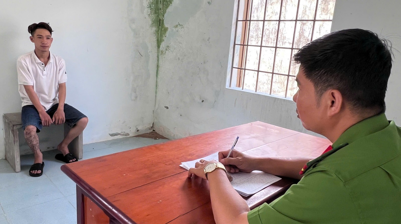 Đối tượng Trần Văn Quai khai nhận hành vi tại Cơ quan Công an