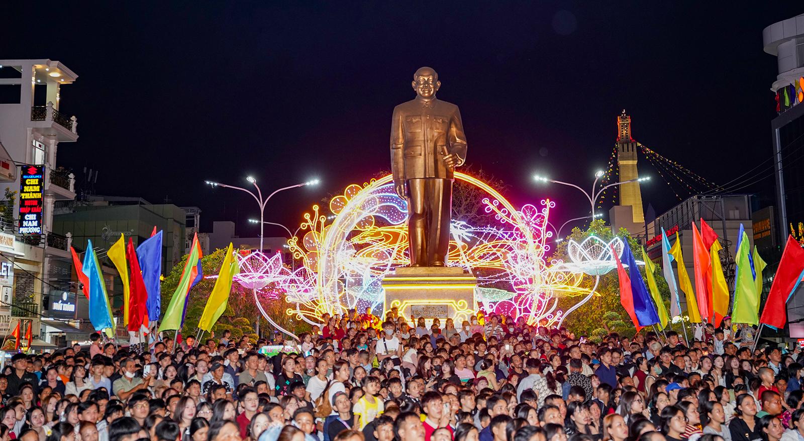 Chương trình nghệ thuật và bắn pháo hoa “Xuân An Giang 2026” chào năm mới Bính Ngọ