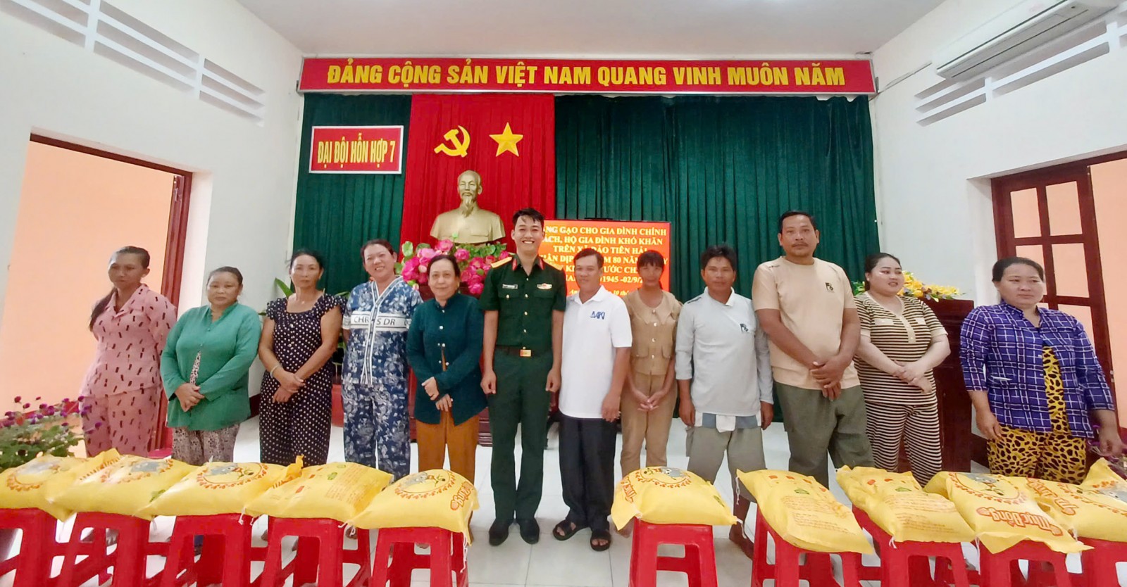 Bộ đội An Giang thi đua lập thành tích chào mừng Đại hội Đảng các cấp