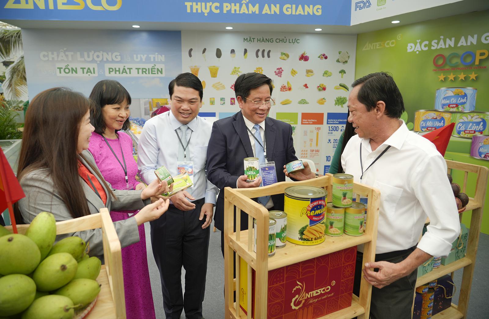 Hấp dẫn sản phẩm OCOP An Giang tại triển lãm quốc gia