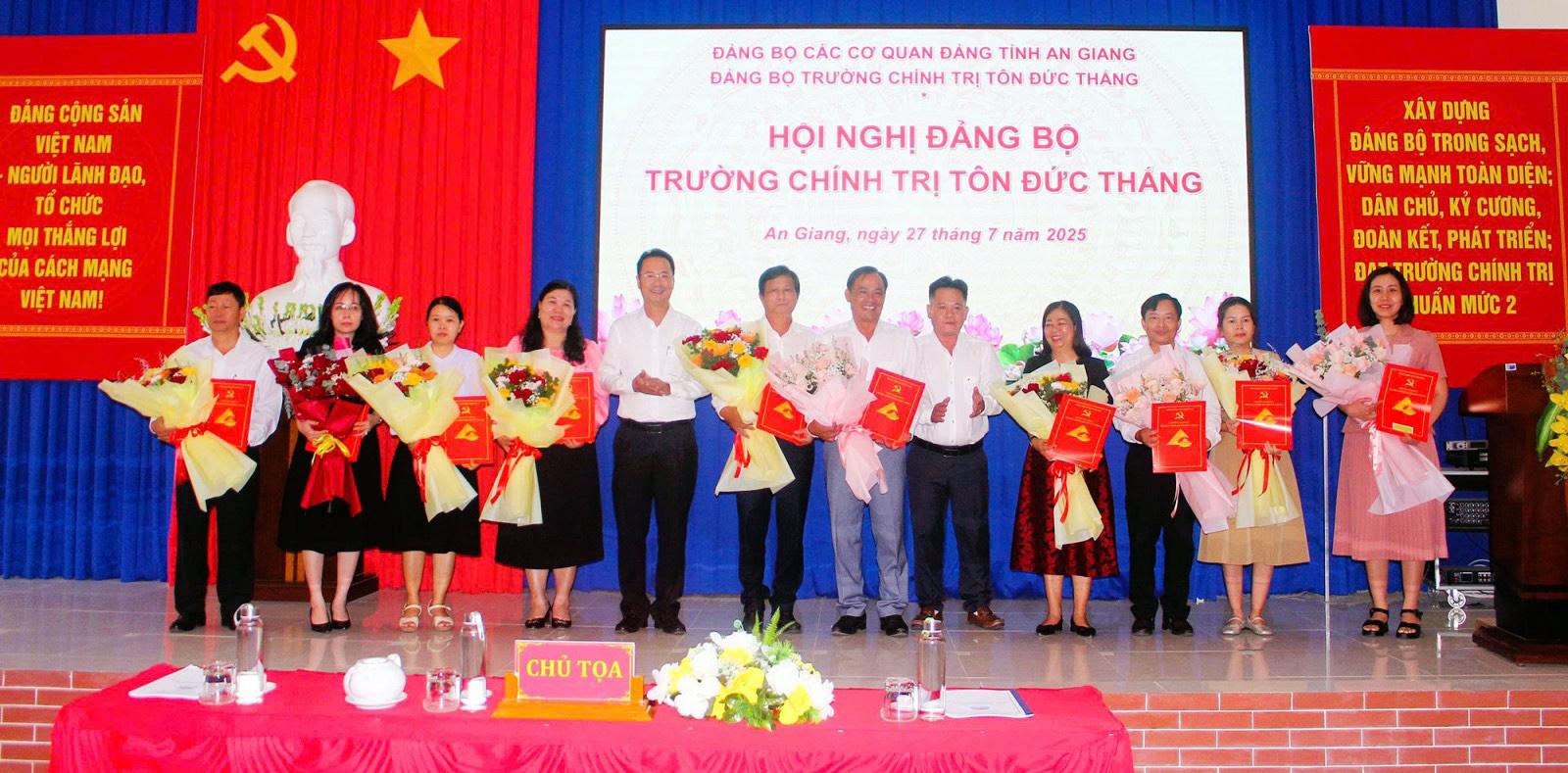 Trường Chính trị Tôn Đức Thắng: Đổi mới công tác đào tạo, bồi dưỡng lý luận chính trị