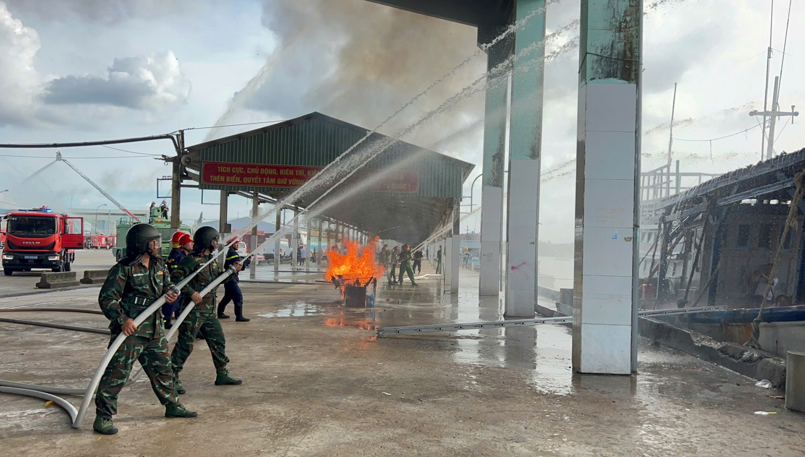 Diễn tập phương án chữa cháy và cứu nạn, cứu hộ tỉnh An Giang năm 2025