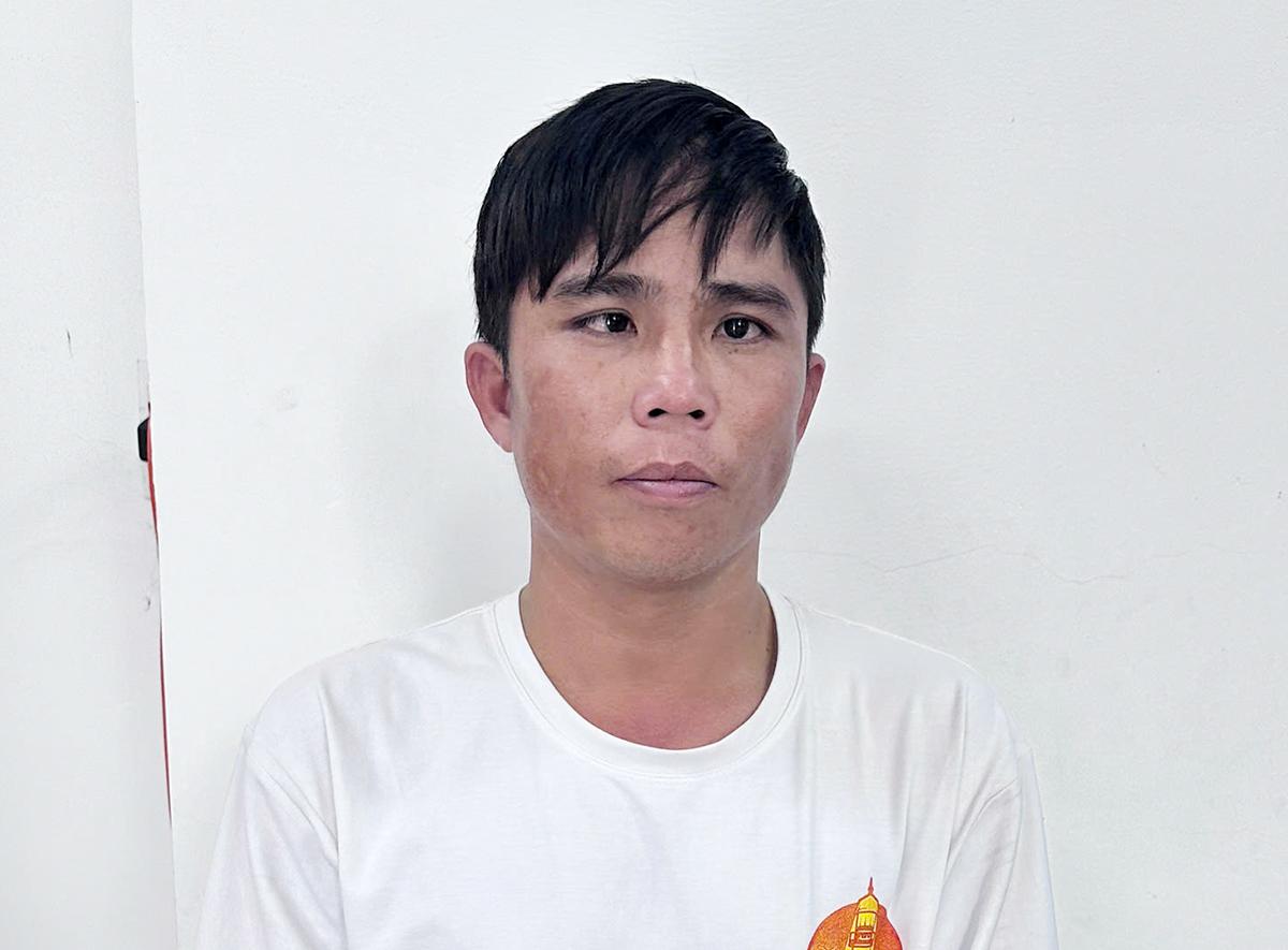 Tạm giữ hình sự đối tượng cướp giật tài sản