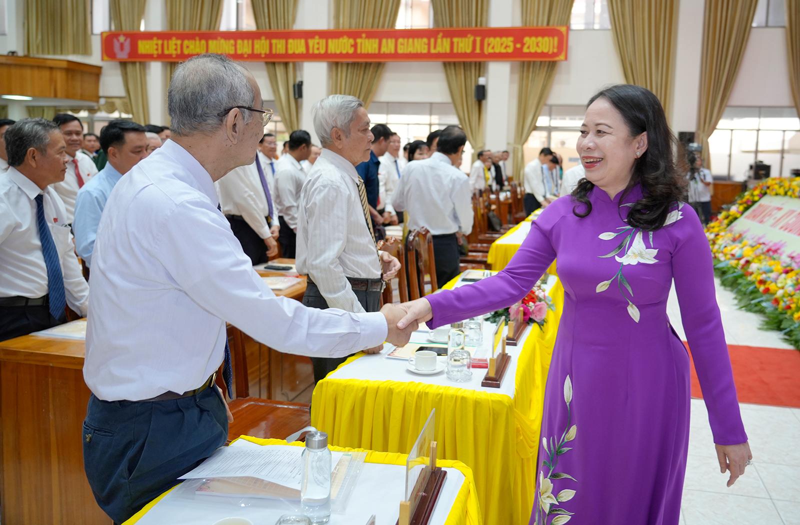 Tỉnh An Giang long trọng tổ chức Đại hội Thi đua yêu nước lần thứ I