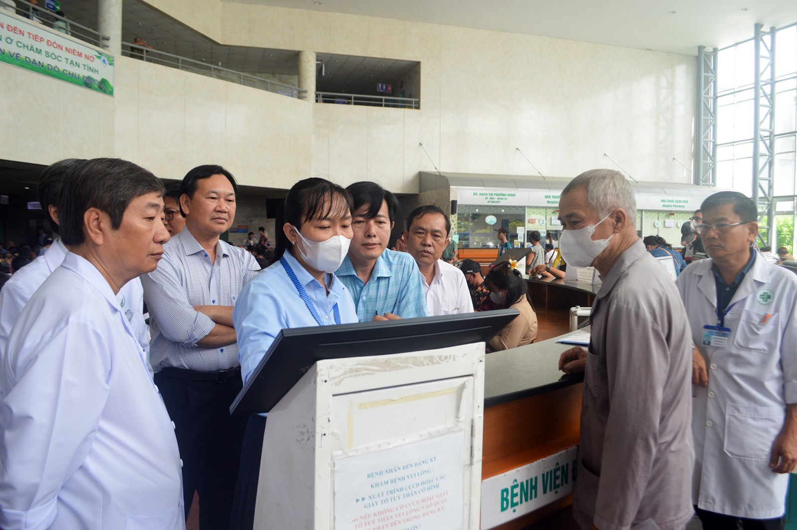 Cải cách hành chính gần dân