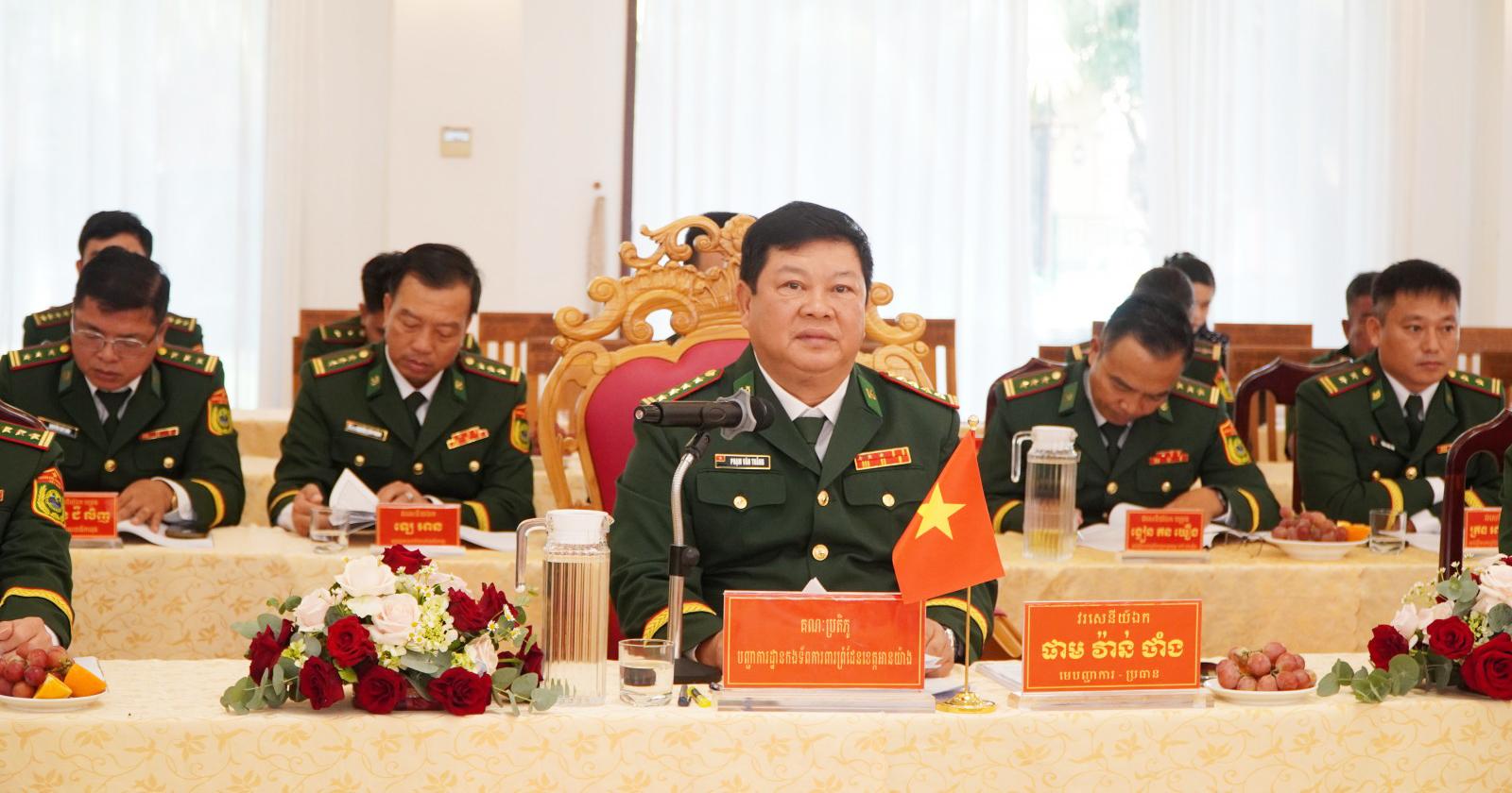 Bộ đội Biên phòng tỉnh An Giang hội đàm với Công an 3 tỉnh thuộc Campuchia