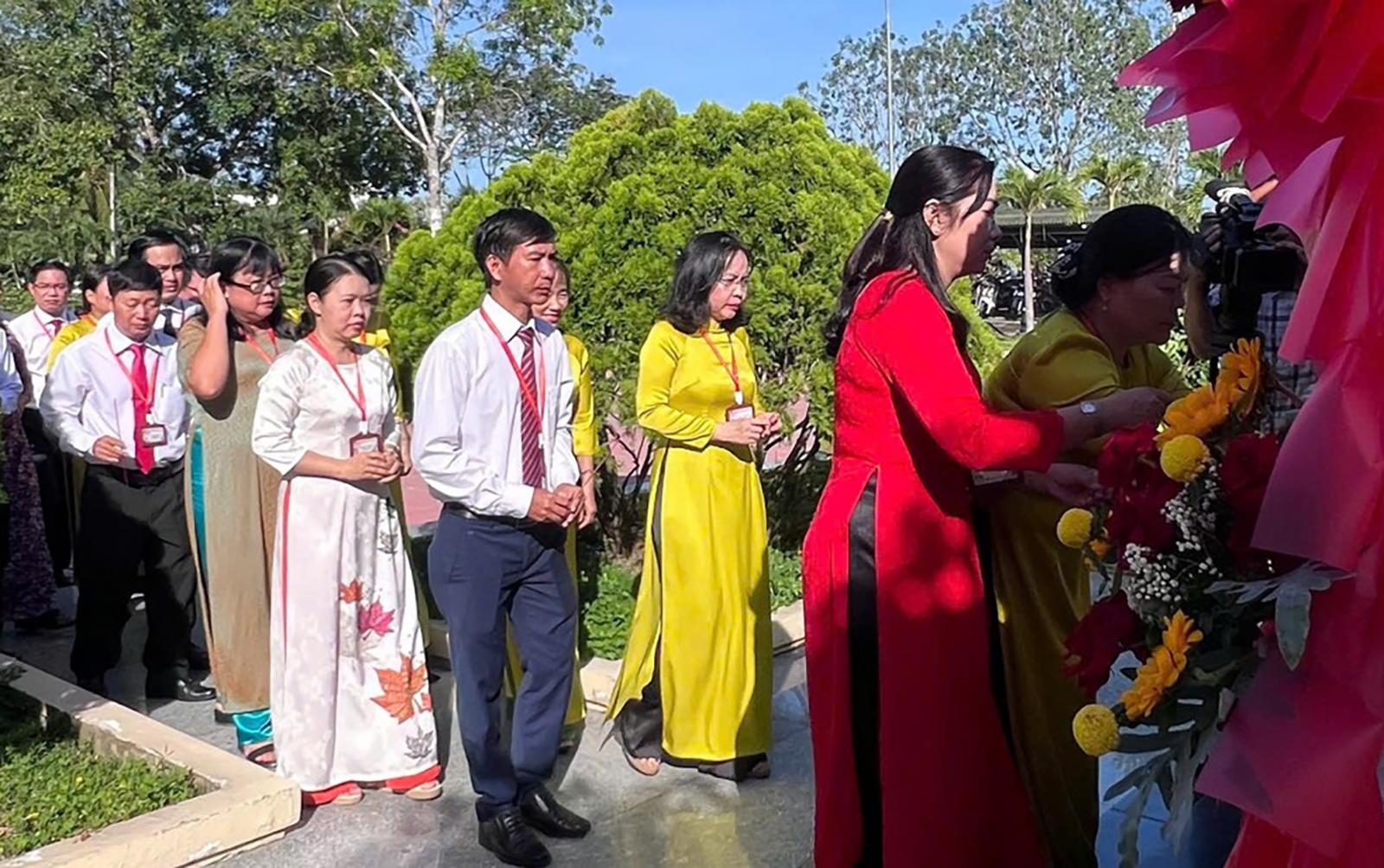 Lễ kỷ niệm 137 năm Ngày sinh Chủ tịch Tôn Đức Thắng và khai giảng năm học mới