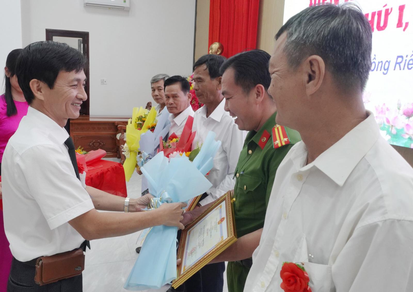 An Giang: Nhiều địa phương Hội nghị tuyên dương điển hình tiên tiến lần thứ I (2025 - 2030)