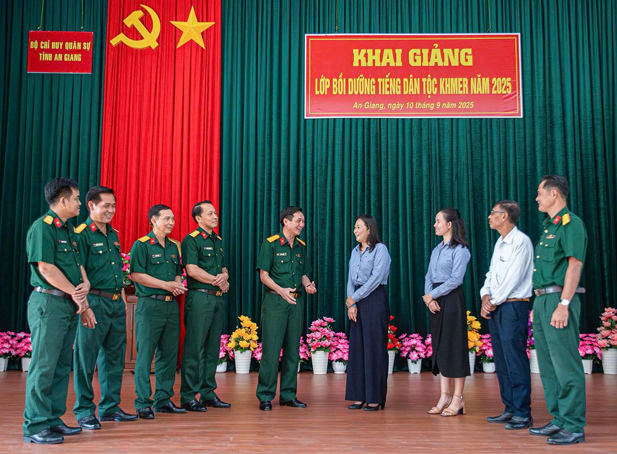 Hiểu tiếng nói, thấu rõ đồng bào