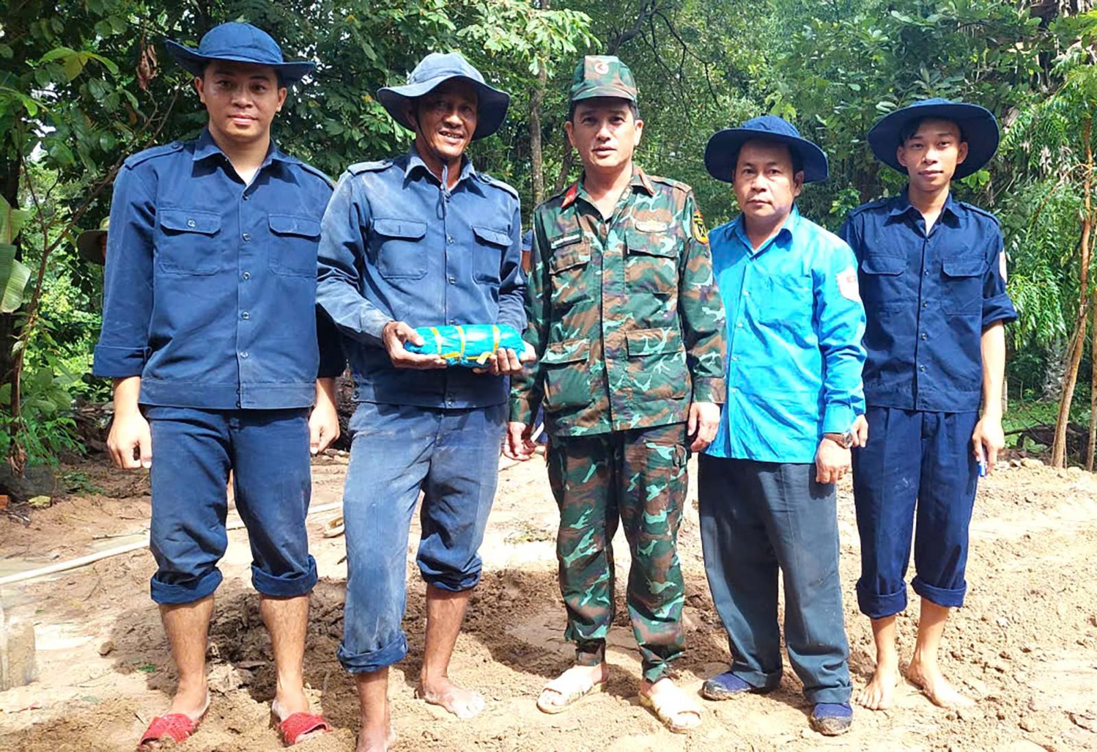 Đội K92 quy tập được 4 hài cốt liệt sĩ tại xã Kiên Lương