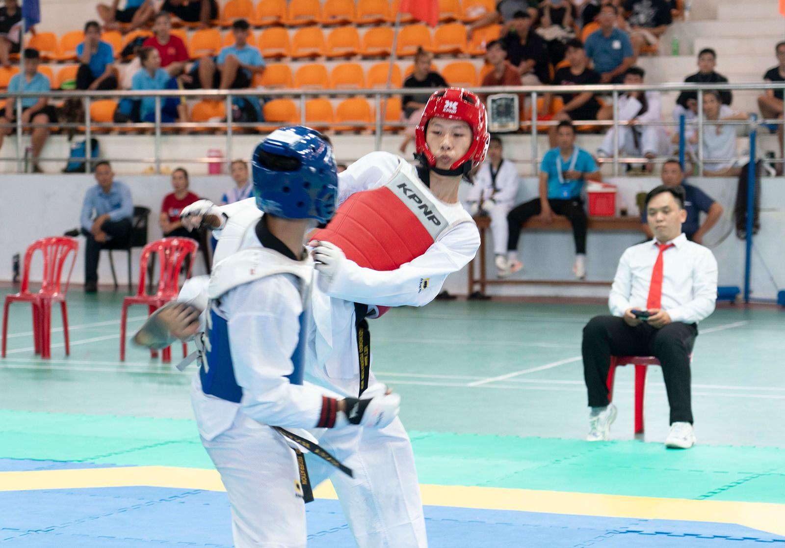 Phát triển thể thao thành tích cao