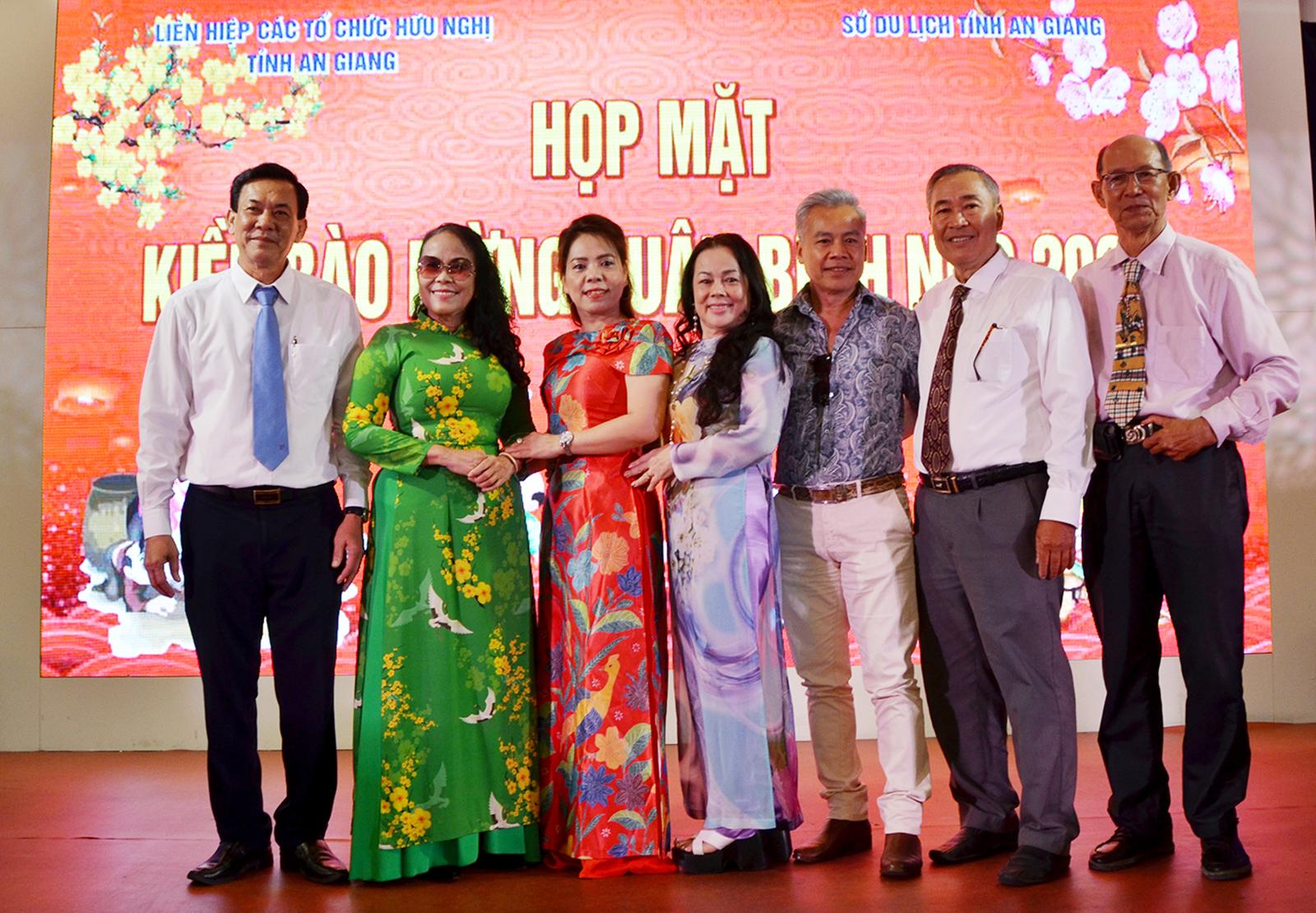 An Giang họp mặt kiều bào mừng Xuân Bính Ngọ 2026