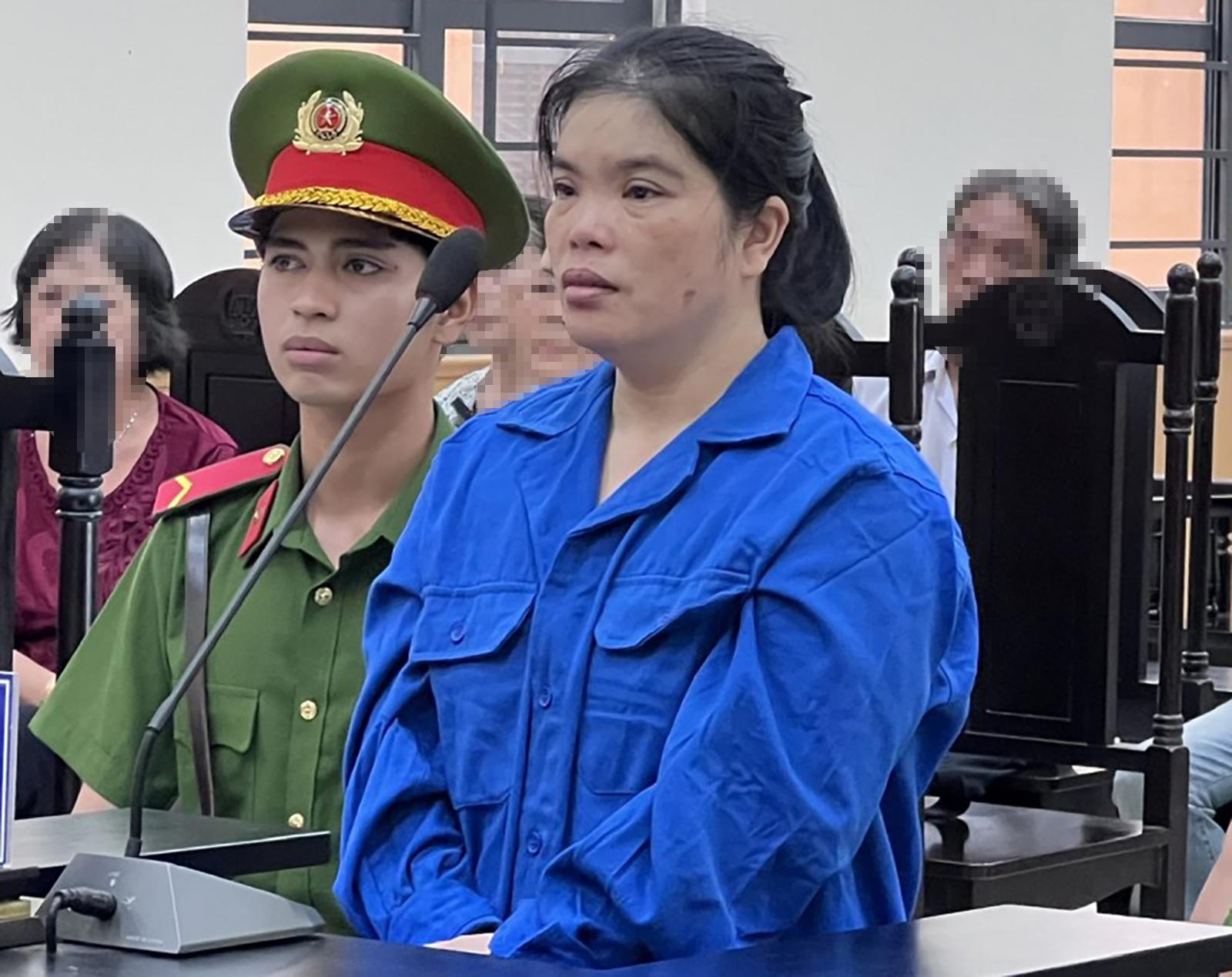 Bị cáo Phương nghe tuyên án