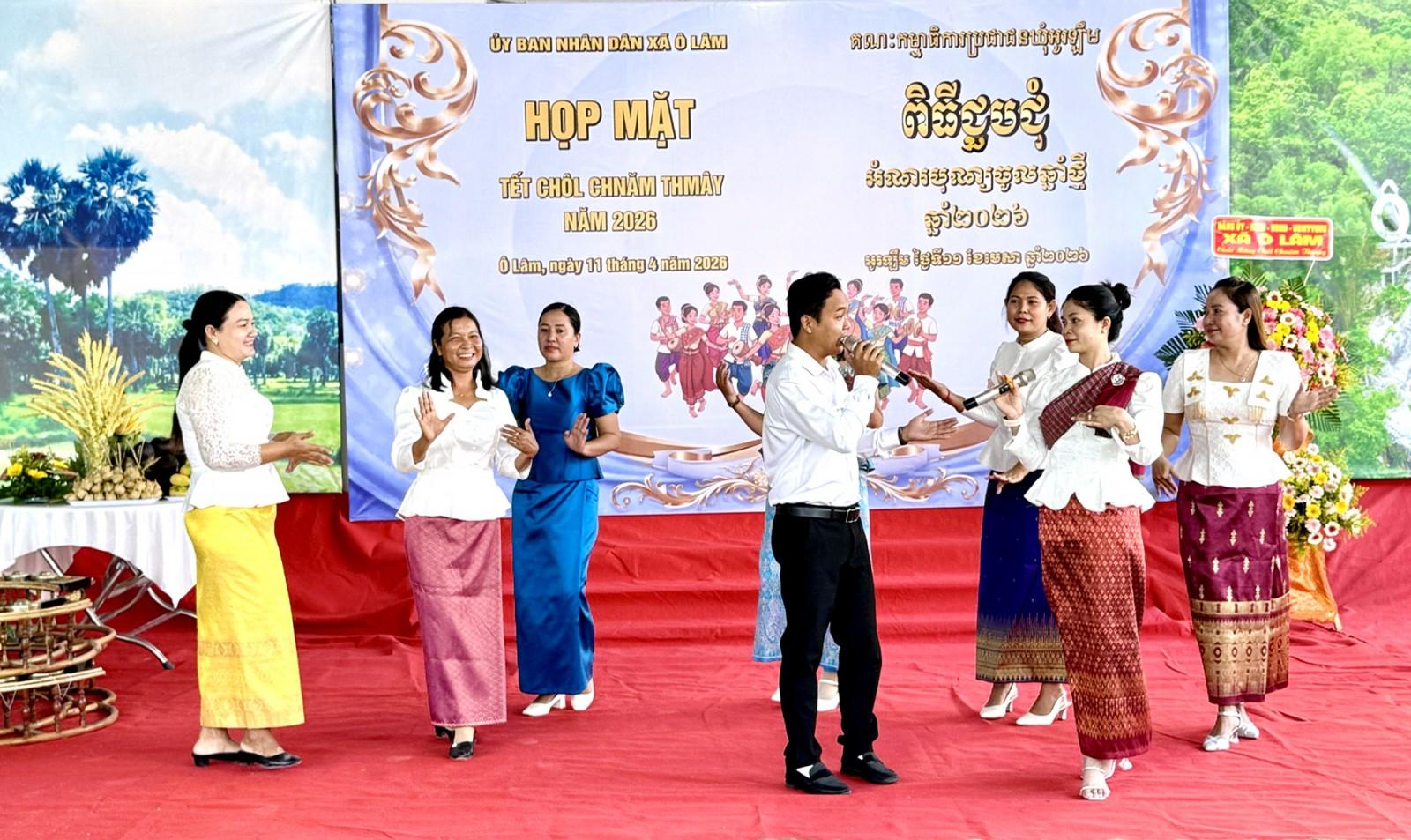 Tết Chol Chnam Thmay ấm no trên phum, sóc