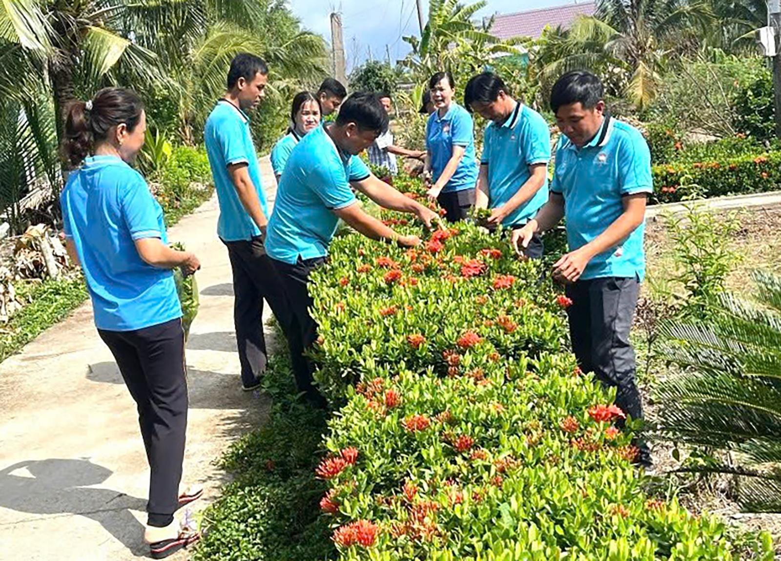 Từ khó khăn vươn lên, ấp Thạnh Tây không còn hộ nghèo