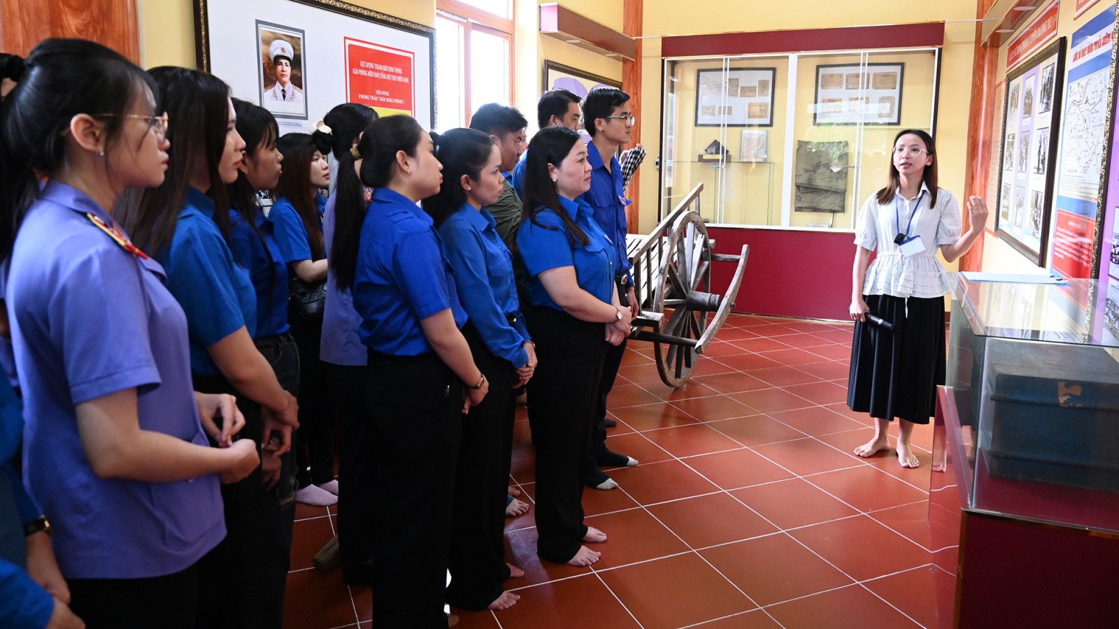 Hơn 100 đoàn viên, thanh niên tham gia Chiến dịch tình nguyện “Kỳ nghỉ hồng”