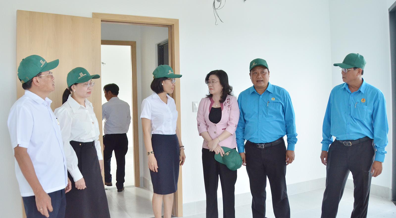 CIC Boulevard được gắn biển công trình thi đua cấp Tổng Liên đoàn Lao động Việt Nam