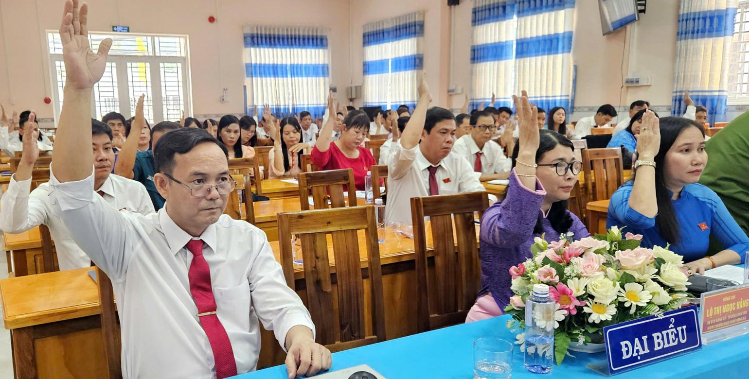 HĐND xã Ba Chúc thông qua nguồn vốn thực hiện các chương trình mục tiêu quốc gia