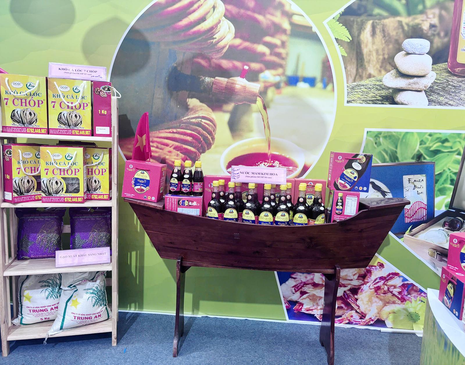 30 đơn vị du lịch, doanh nghiệp An Giang tham gia Triển lãm thành tựu đất nước