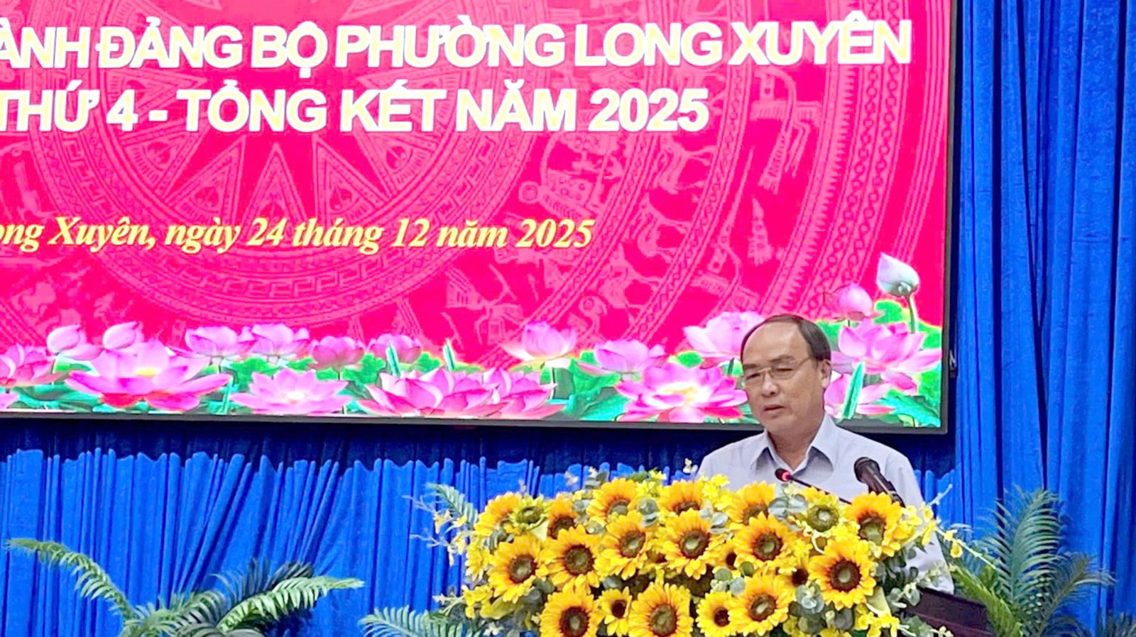 Đảng bộ phường Long Xuyên thực hiện đạt và vượt 10/10 chỉ tiêu nghị quyết Tỉnh ủy viên, Bí thư Đảng ủy phường Long Xuyên - Lâm Quang Thi phát biểu chỉ đạo