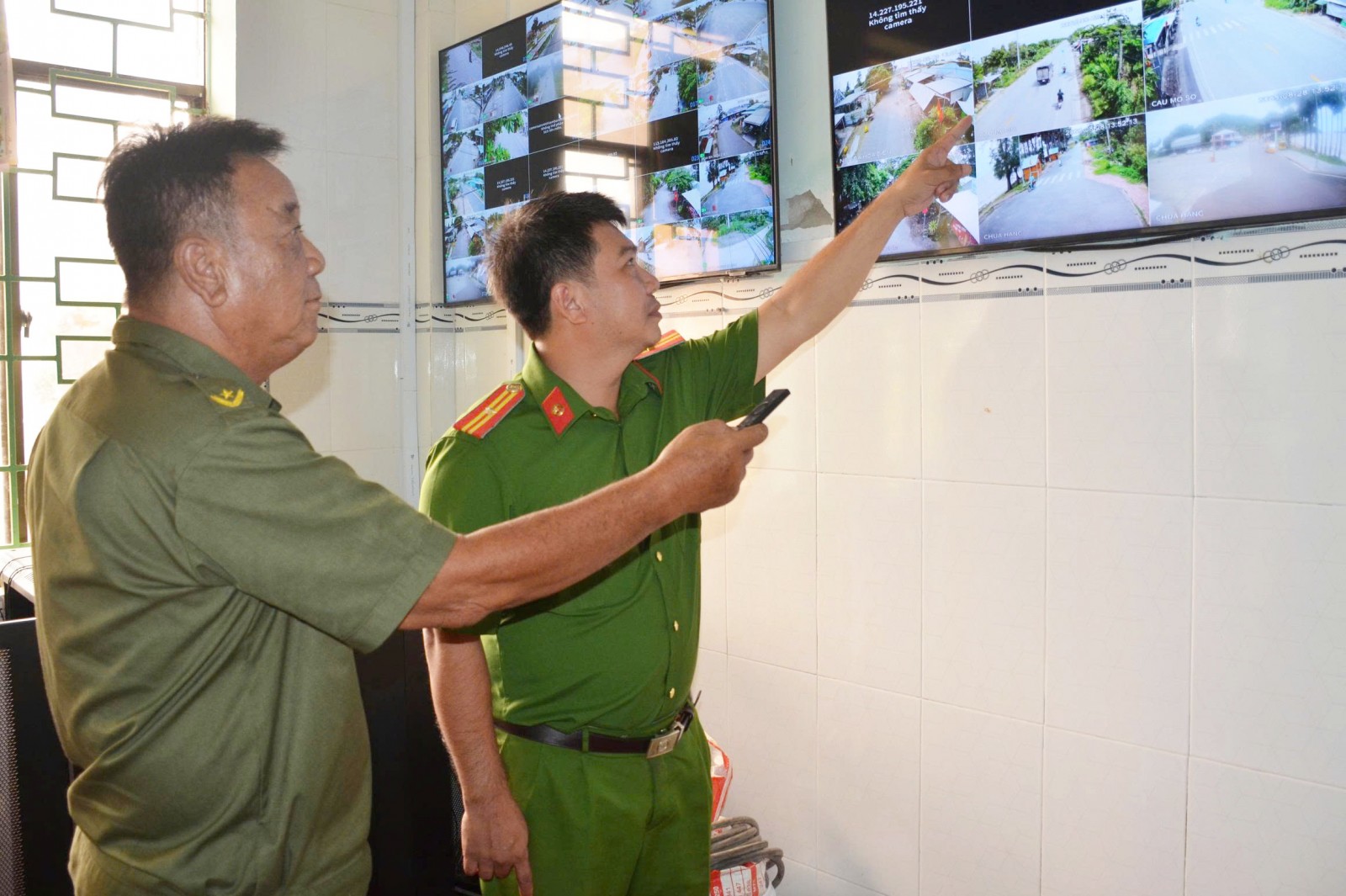 Giữ vững an ninh từ cơ sở