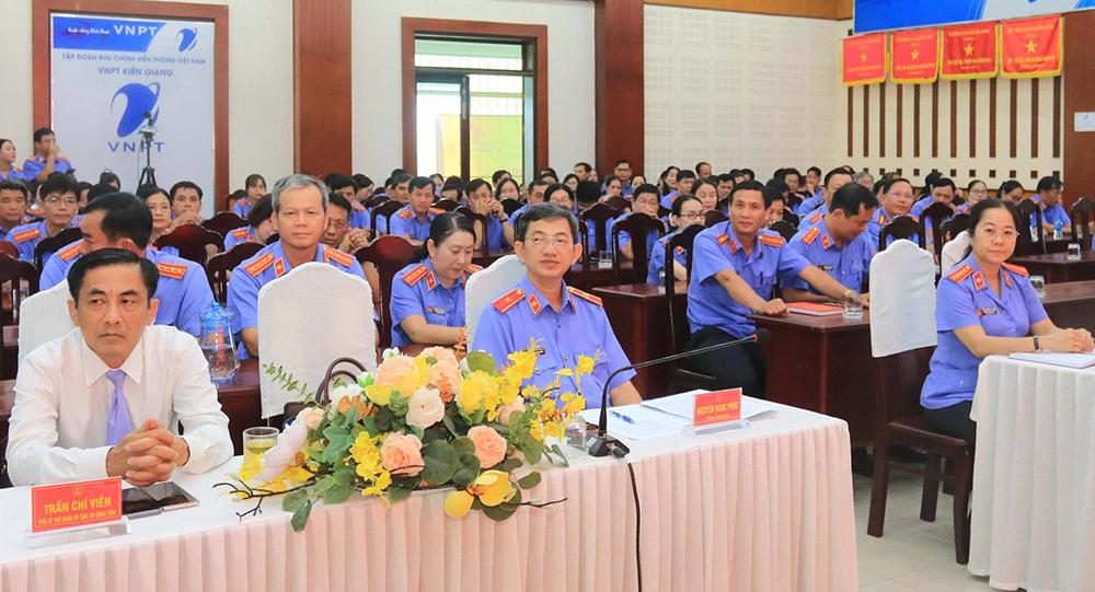 Đảng bộ Viện Kiểm sát nhân dân tỉnh công bố và trao quyết định thành lập các chi bộ trực thuộc