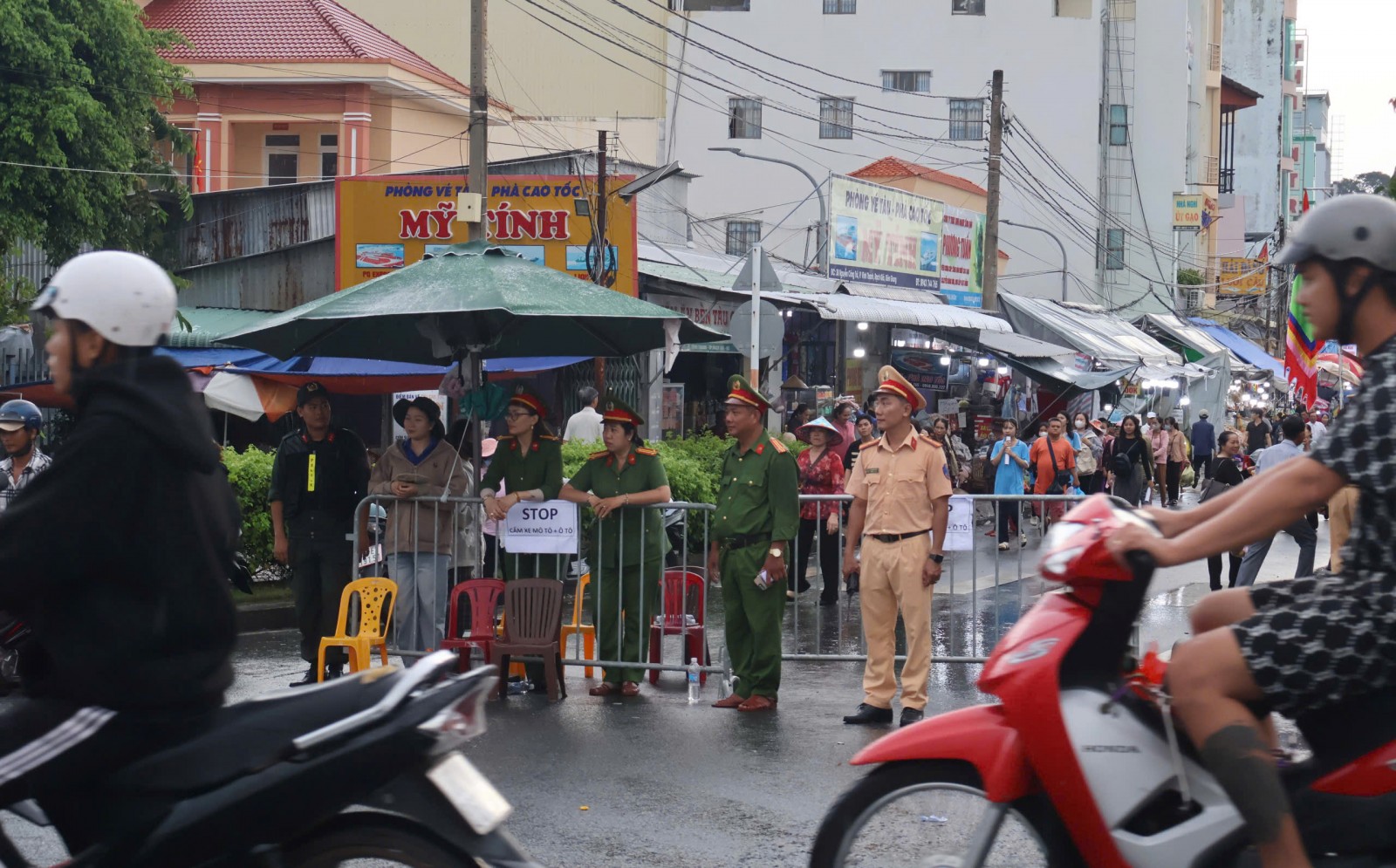 Chốt đường 3/2 - Nguyễn Công Trứ, ngay bến tàu Phú Quốc