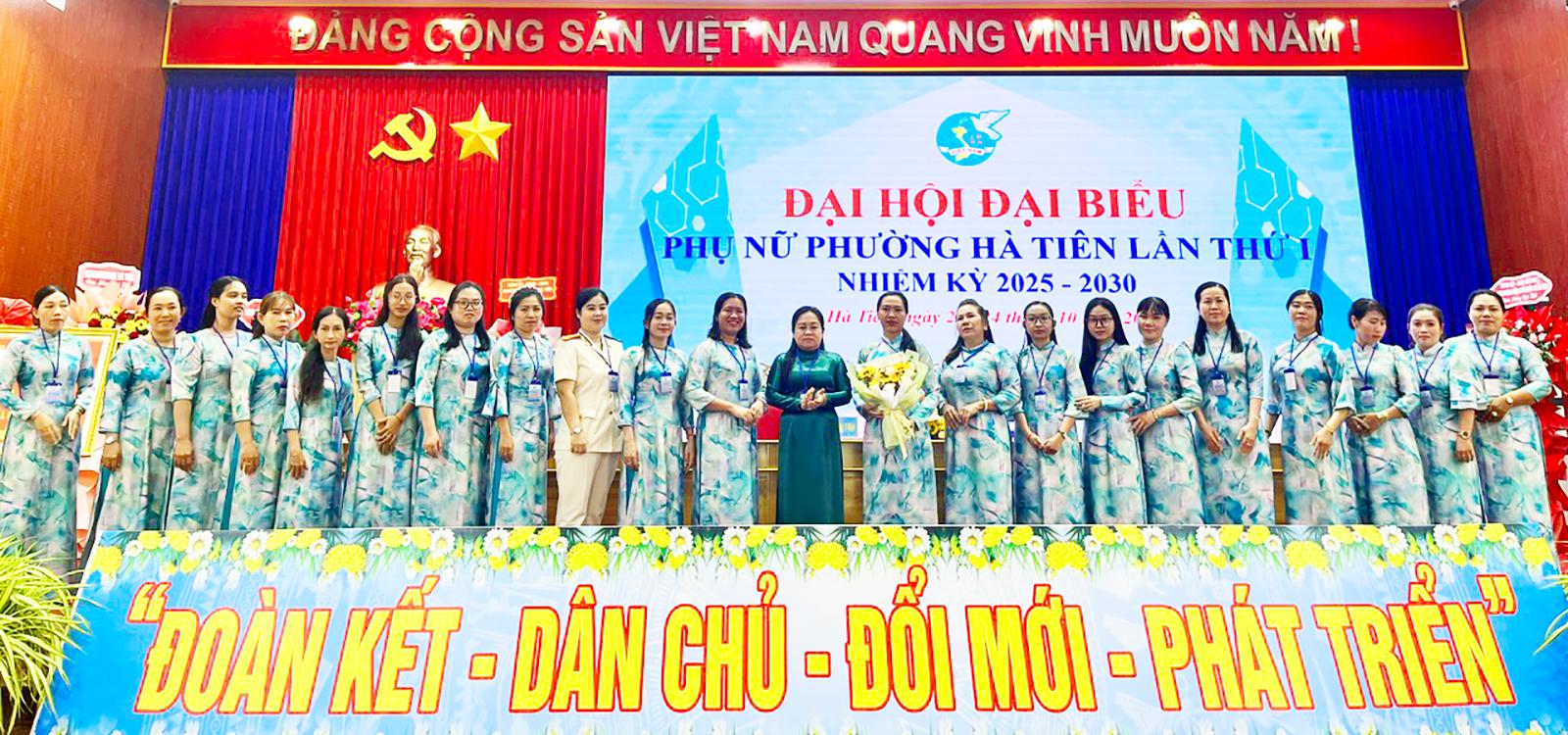 Đồng chí Trịnh Ngọc Son giữ chức Chủ tịch Hội Liên hiệp Phụ nữ phường Hà Tiên nhiệm kỳ 2025 - 2030