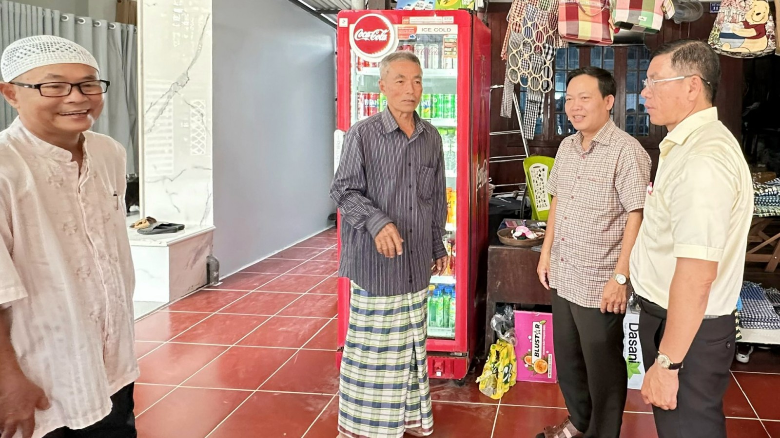 Khảo sát công tác dân tộc, tôn giáo tại xã Châu Phong