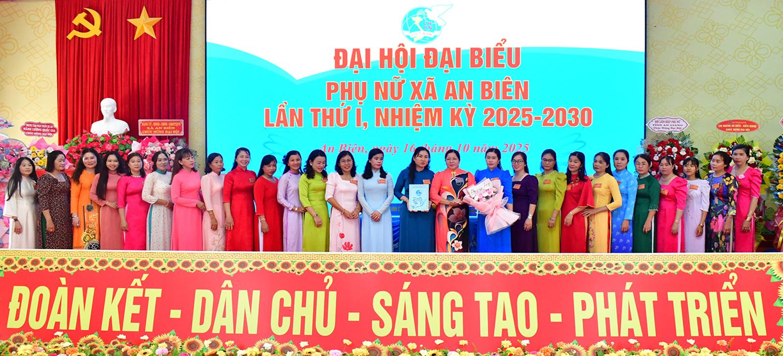 Đại hội đại biểu Hội Liên hiệp Phụ nữ xã An Biên lần thứ I