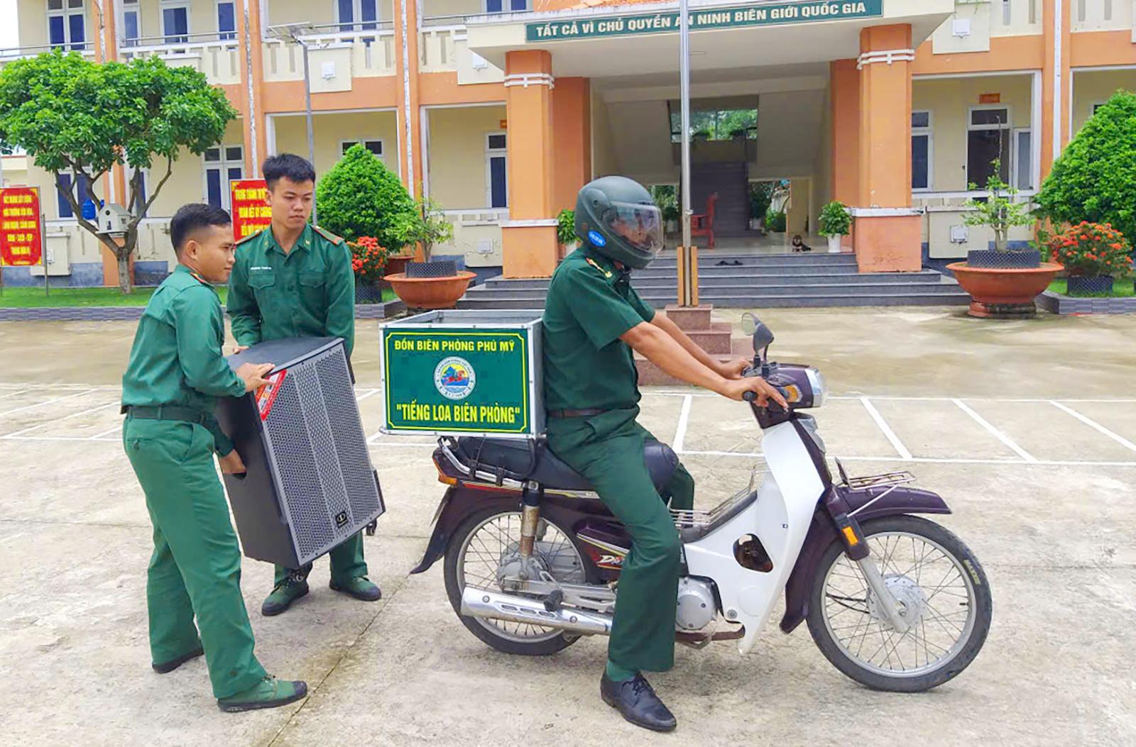 Âm vang tiếng loa biên phòng