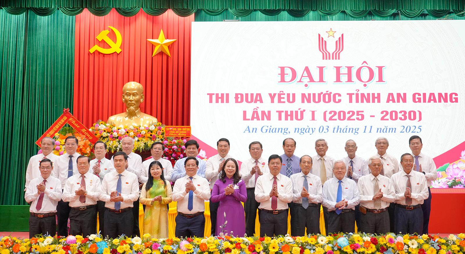 Tỉnh An Giang long trọng tổ chức Đại hội Thi đua yêu nước lần thứ I