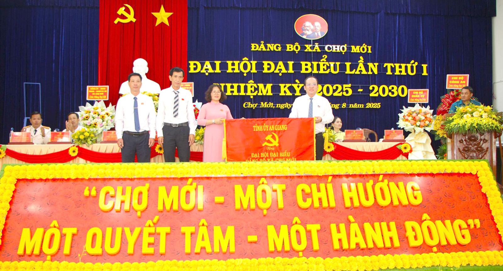 Xây dựng xã Chợ Mới phát triển nhanh và bền vững