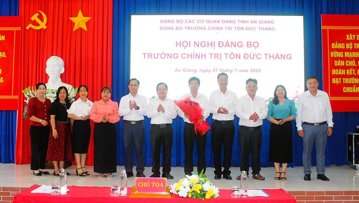 Đảng bộ Trường Chính trị Tôn Đức Thắng hợp nhất, kiện toàn tổ chức và nhân sự nhiệm kỳ 2025 - 2030