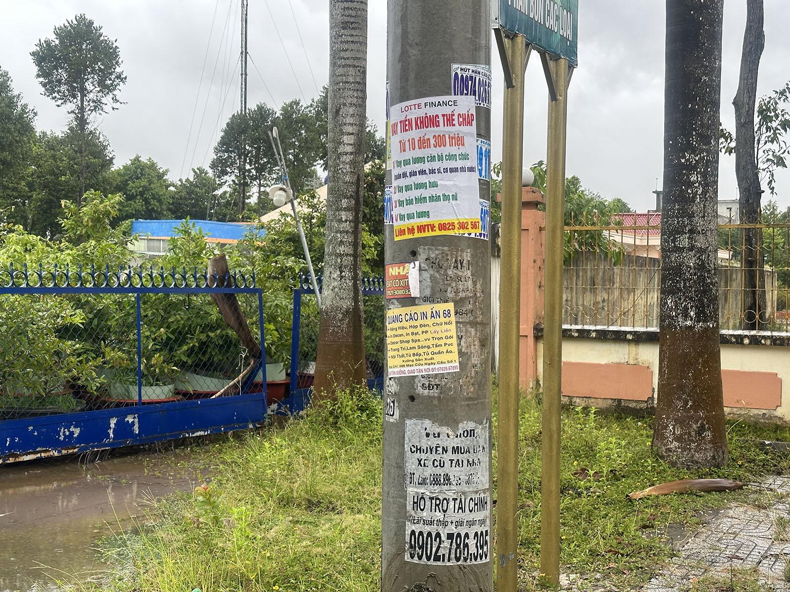 “Ngân hàng cột điện” lại tràn lan