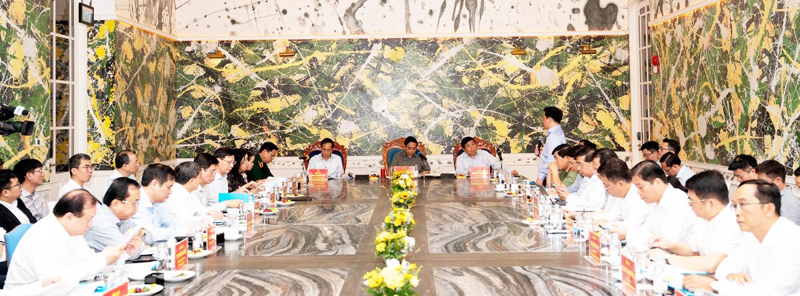 Thủ tướng Chính phủ Phạm Minh Chính: Triển khai các dự án phục vụ APEC 2027 tại Phú Quốc với tinh thần