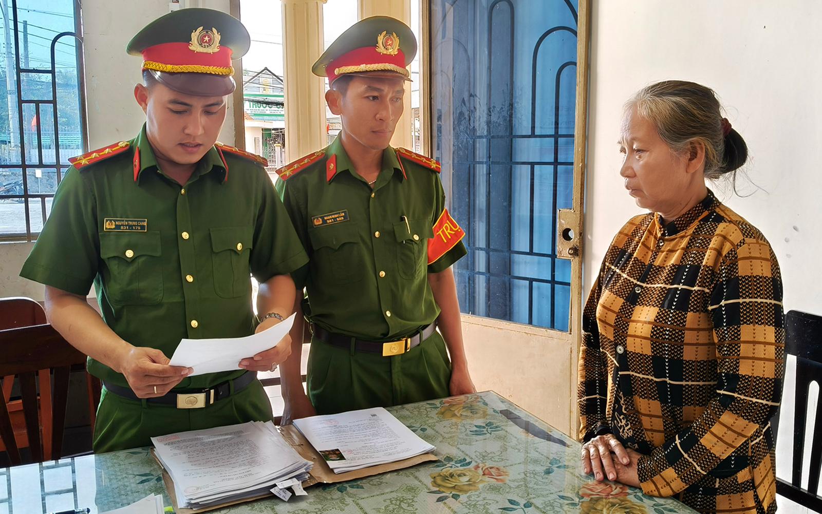 Khởi tố bị can vụ hành hạ trẻ em ở xã An Biên
