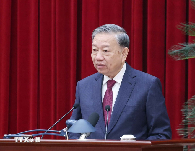 Đánh giá cán bộ theo “Cẩm nang 377”: Tránh “xây nhà trên cát” ttxvn-0611-be-mac-hoi-nghi-trung-uong-6.jpg