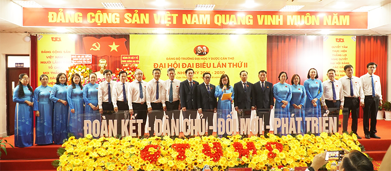 Ðại hội đại biểu Đảng bộ Trường Đại học Y Dược Cần Thơ nhiệm kỳ 2025-2030 thành công tốt đẹp