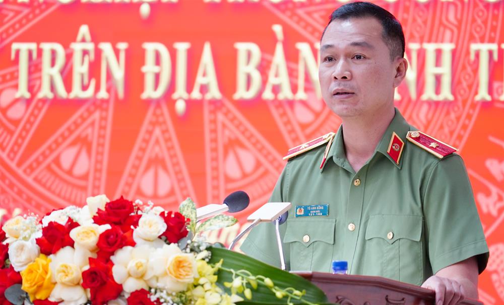 Thiếu tướng Tô Anh Dũng, Giám đốc Công an tỉnh phát biểu kết luận Hội nghị.